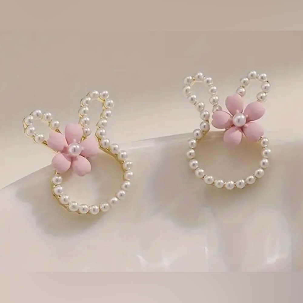 HUGE BUNDLE SALE! FAUX PEARL WITH PINK FLOWER EARRINGS GOLD TONE STUDS NWT